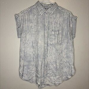 American Eagle Outfitters White and Blue Striped Casual Shirt